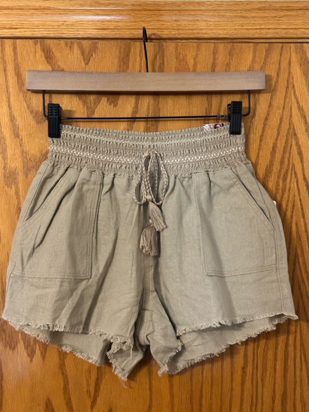 Rewash Women's Linen Blend Grey/Beige Drawstring Beach Shorts - NWT - Size S